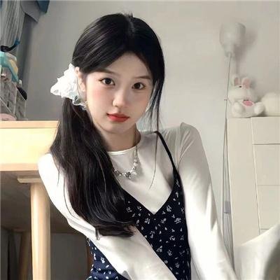 等爱的女神